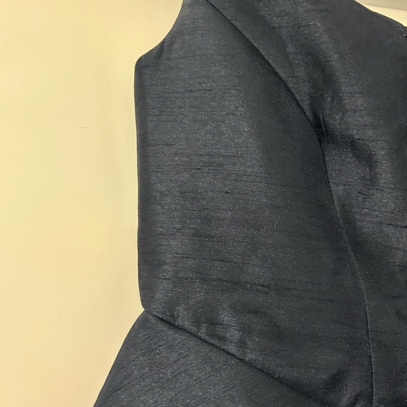 Cameo Size S - Peplum Navy Blue Top - Picture 2 of 5